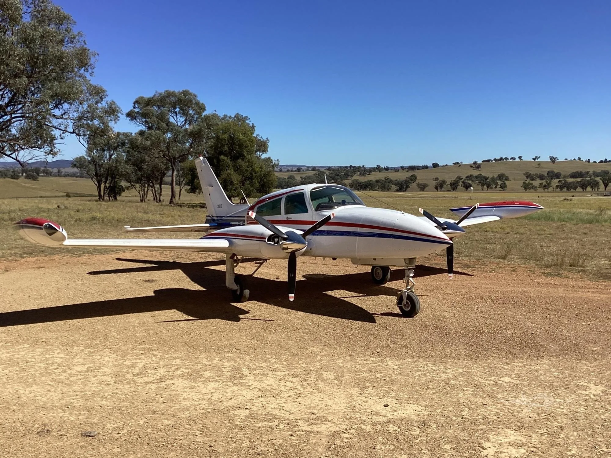 Exterior view of a CESSNA 310R.