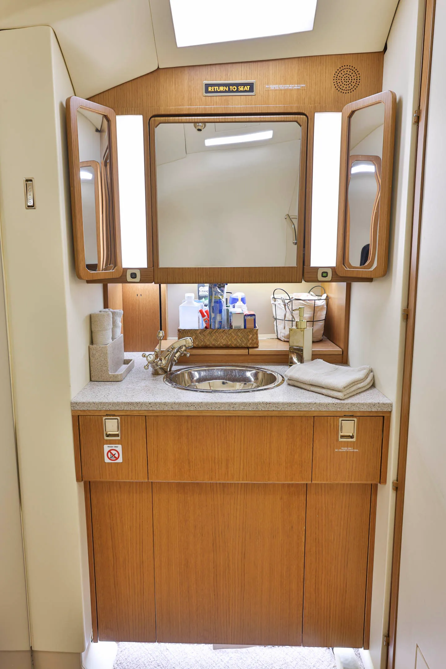 Cabin interior of a 1988 Dassault Falcon 900B.