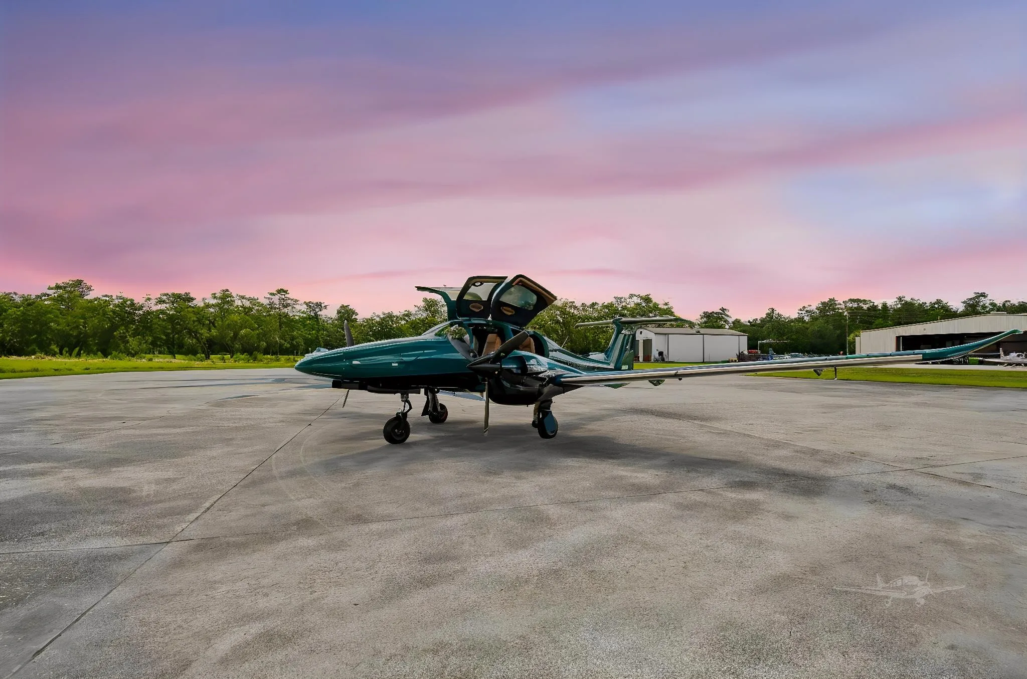 Exterior view of a 2025 DIAMOND DA62, N642GC.
