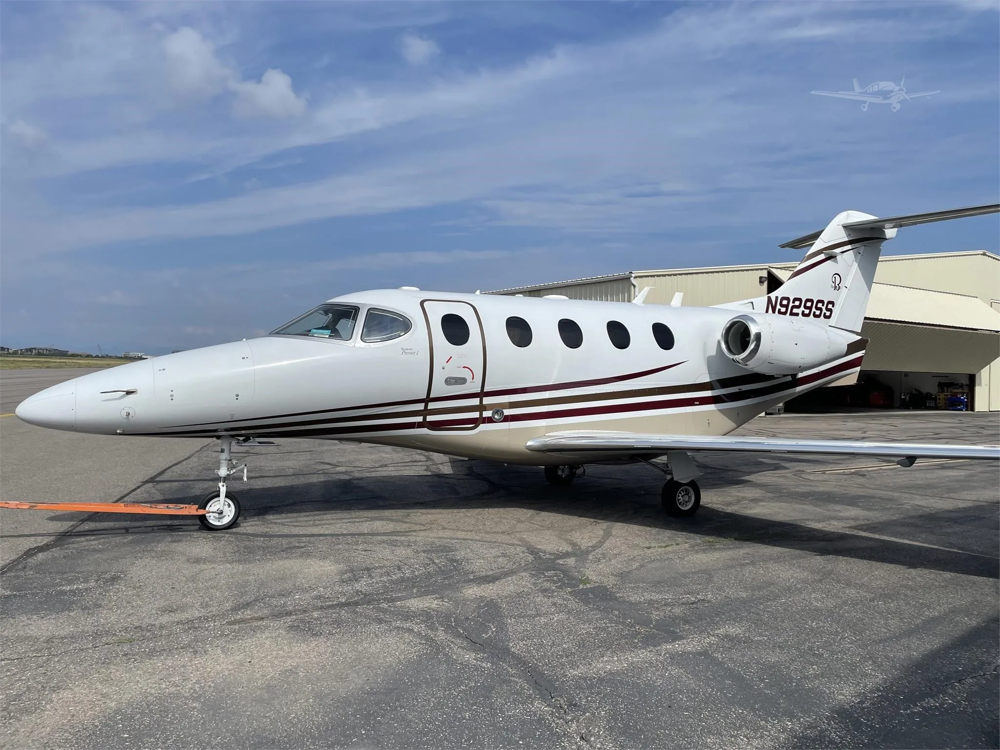 Exterior view of a 2002 BEECHCRAFT PREMIER I, N929SS.