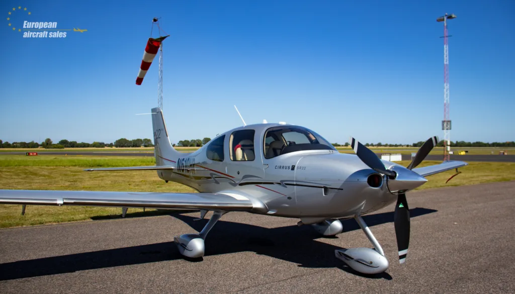 Exterior view of a 2009 Cirrus SR22 G3 GTS.