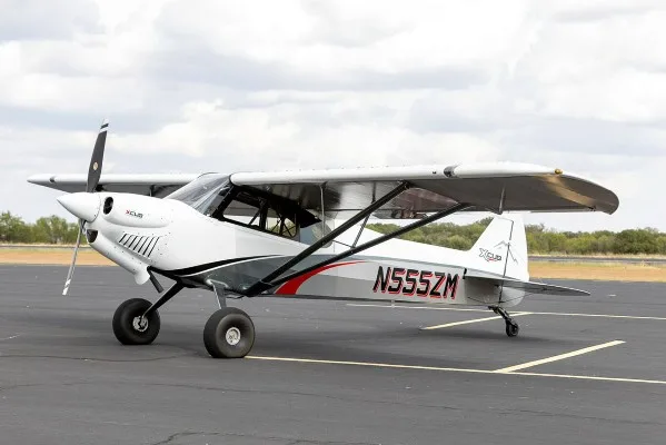 Exterior view of a 2016 CubCrafters XCub.