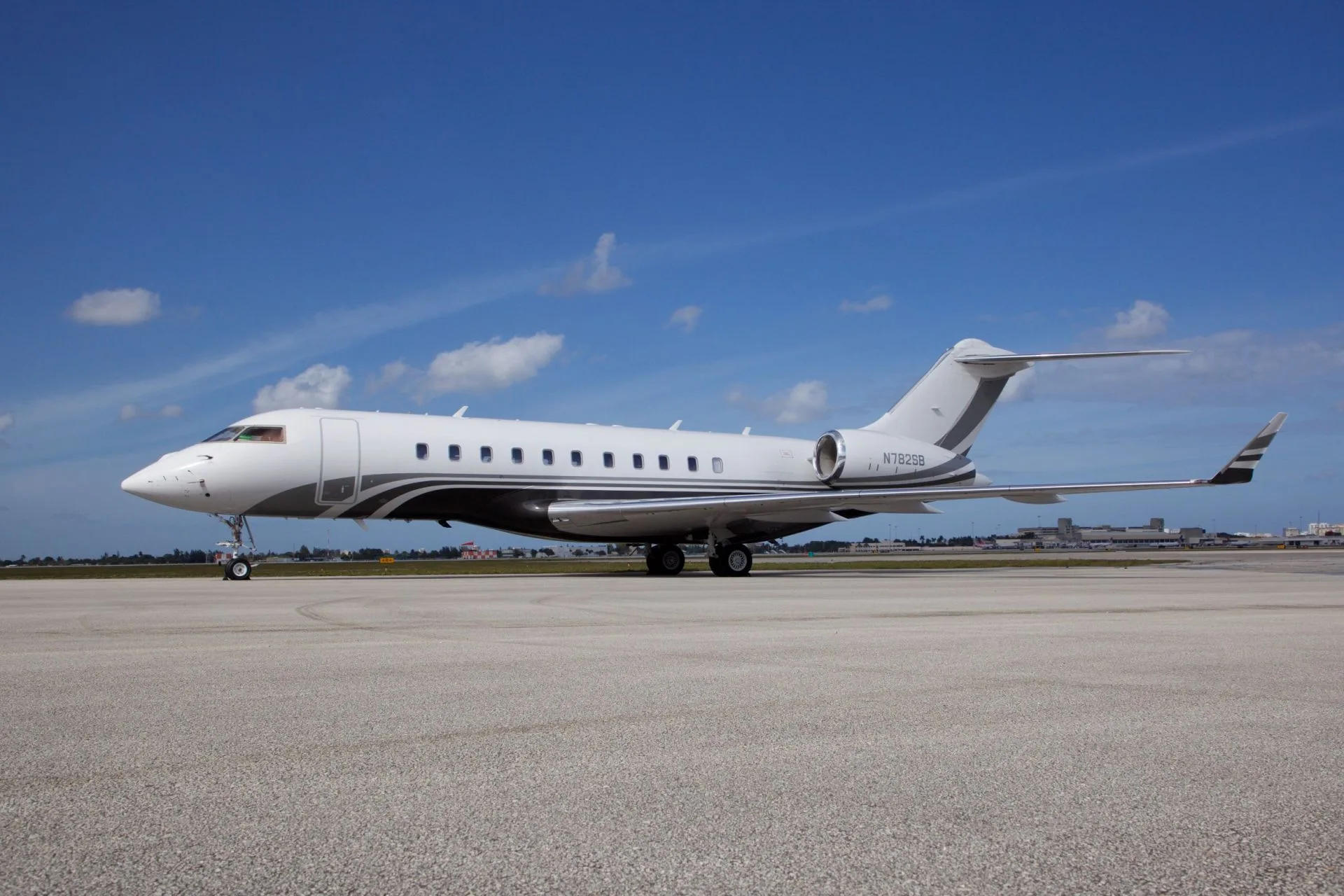 Cabin interior of a 2011 Bombardier Global 5000.