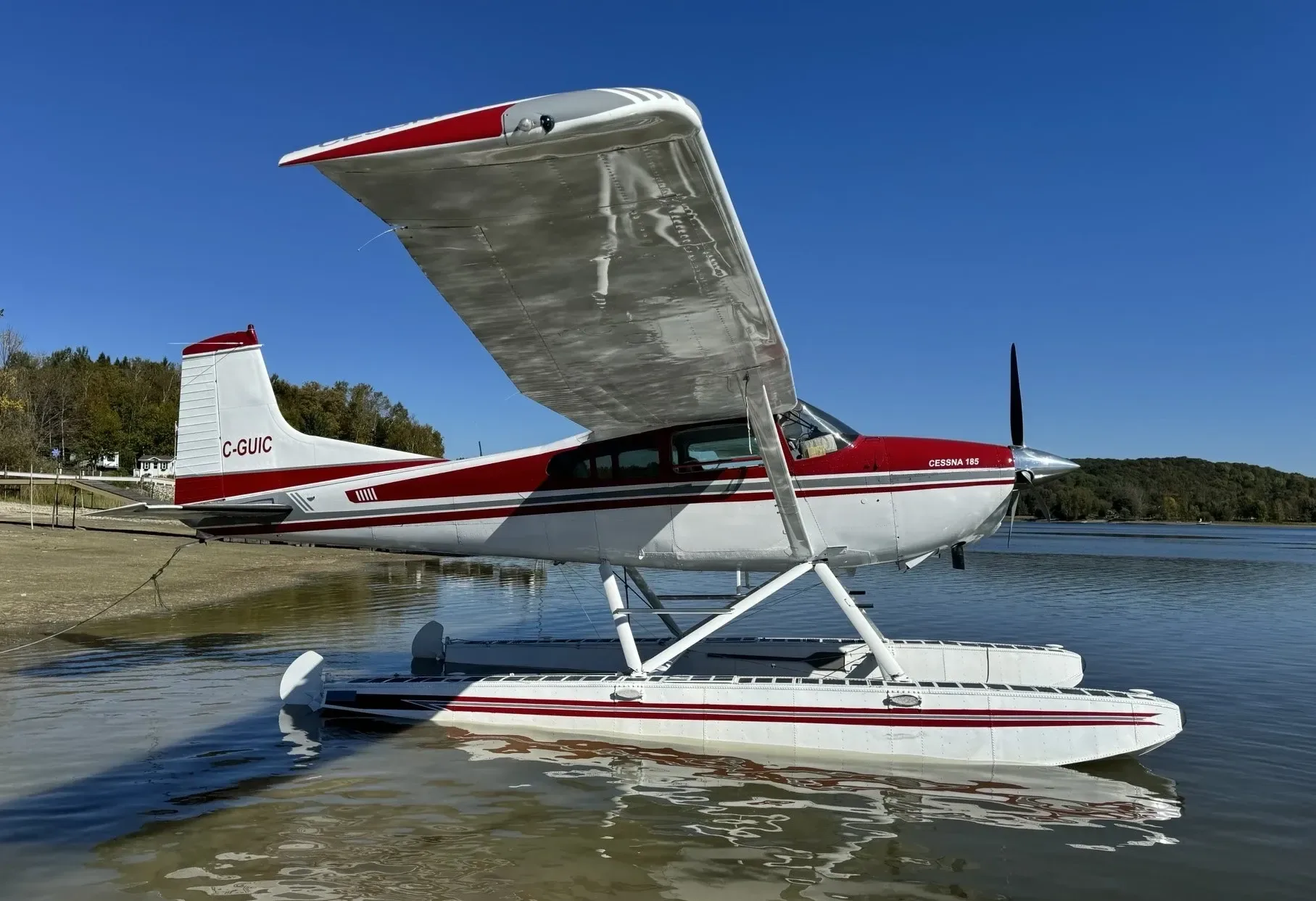 Marketing image of a 1976 Cessna.