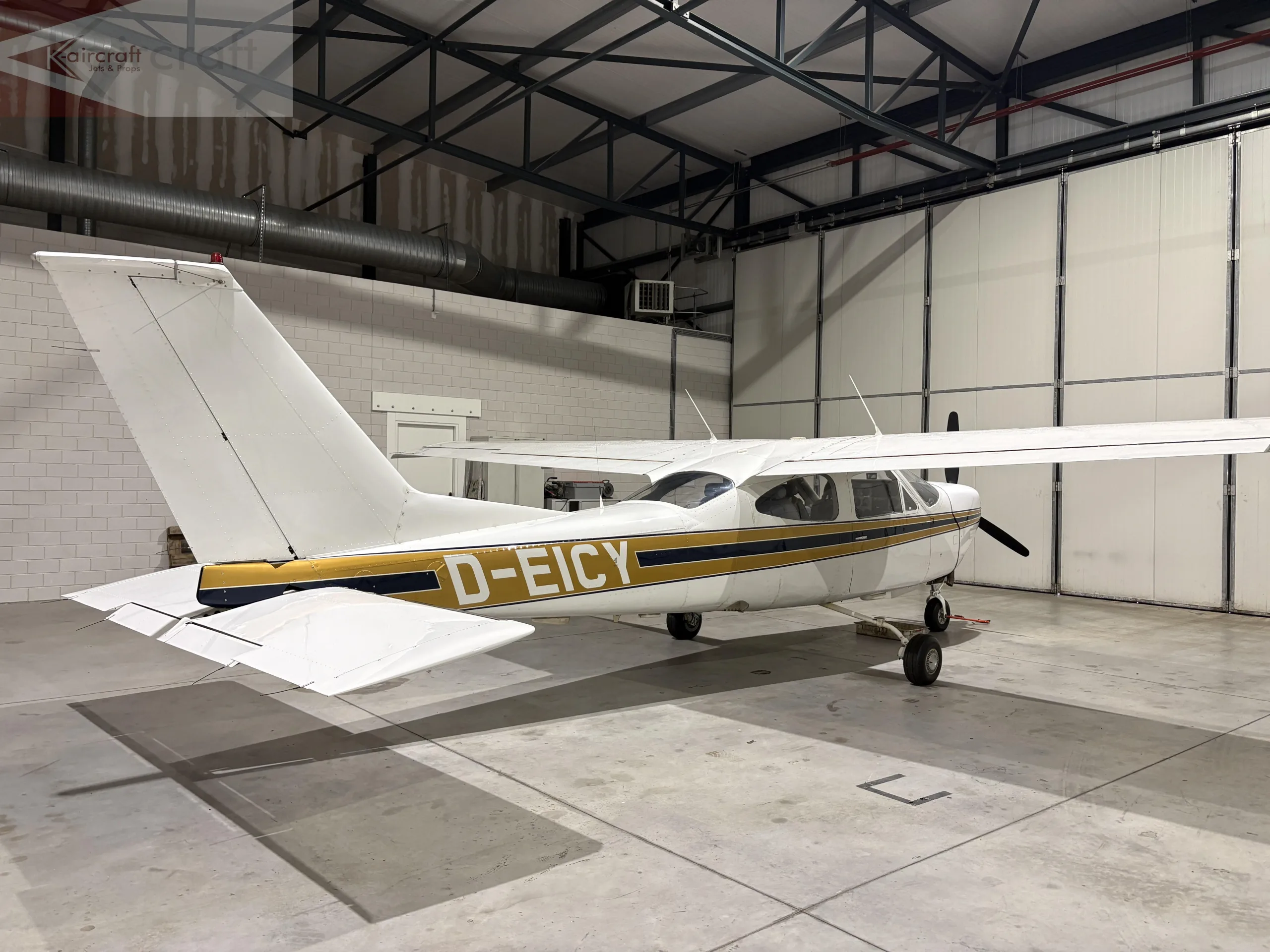 Exterior view of a 1978 Cessna 177RG.