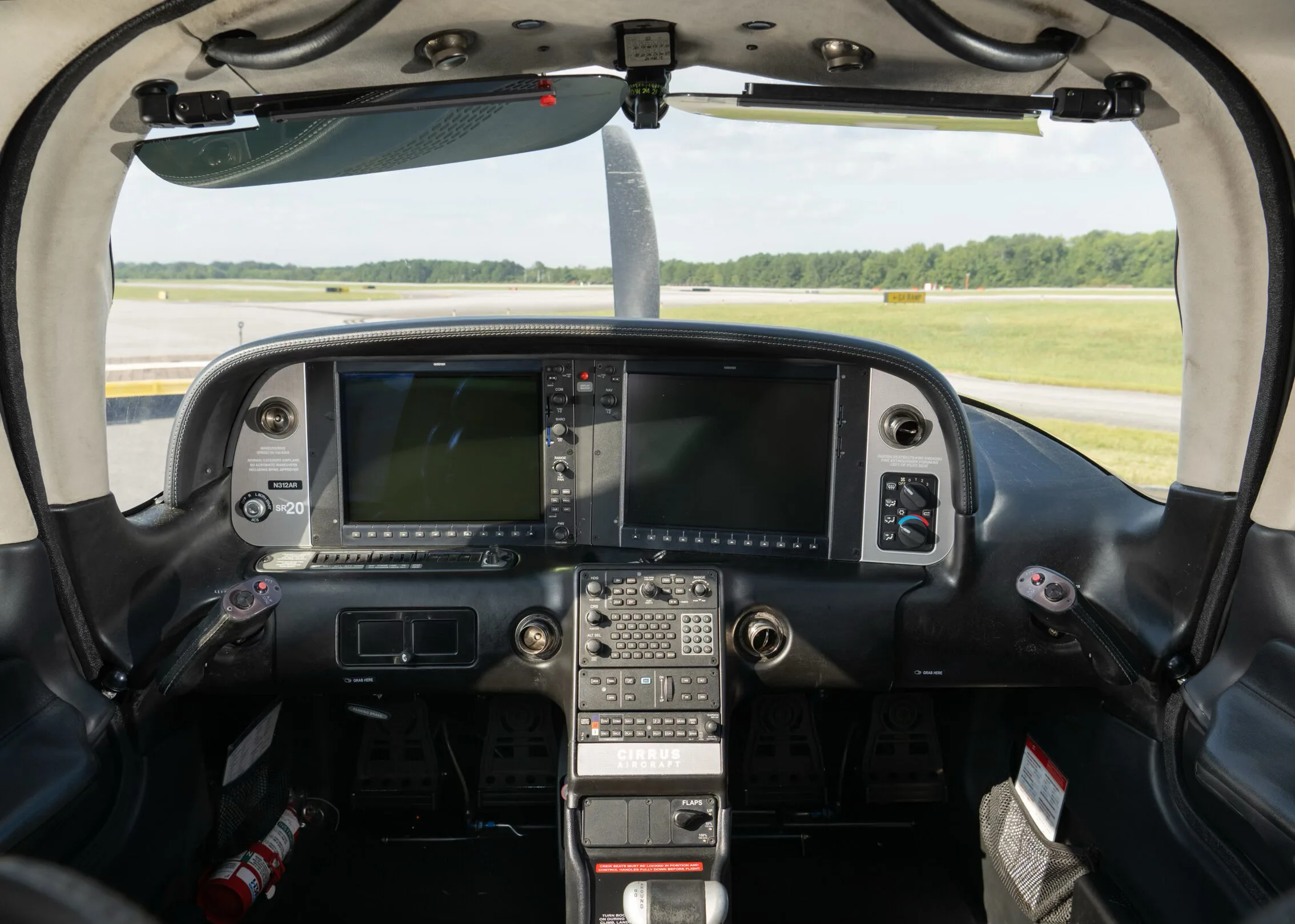 Cockpit and instrument panel of a 2015 Cirrus SR20-G3.