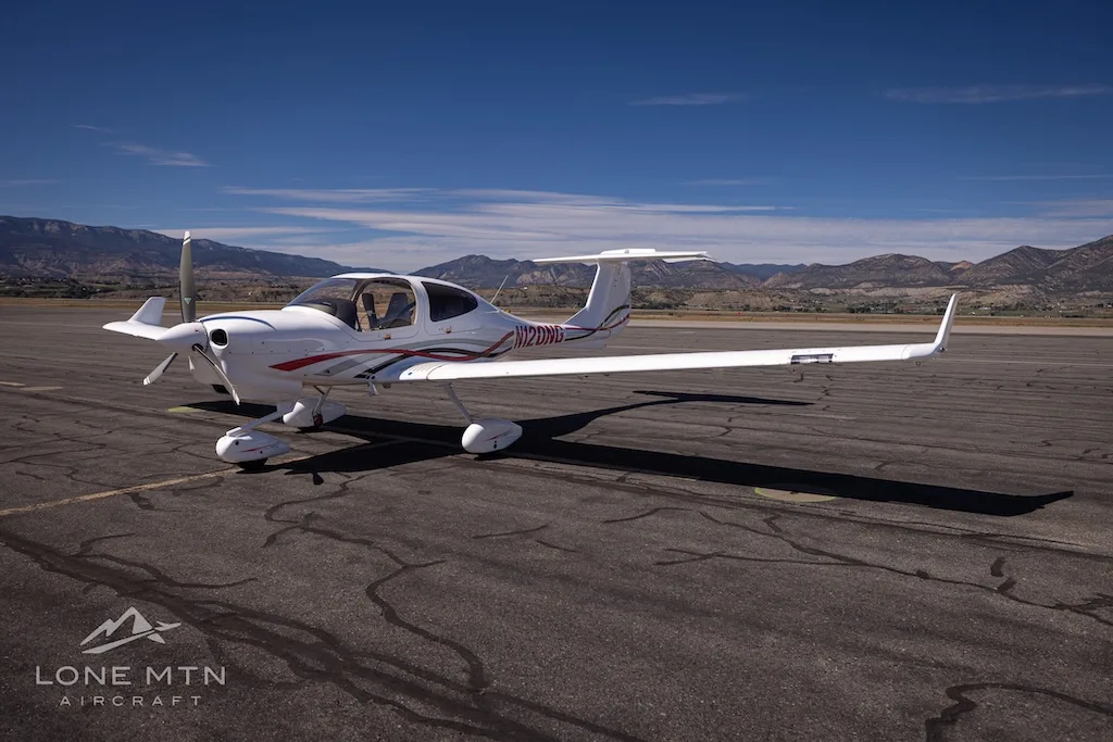 Exterior view of a 2020 Diamond DA40 NG, N120NG.