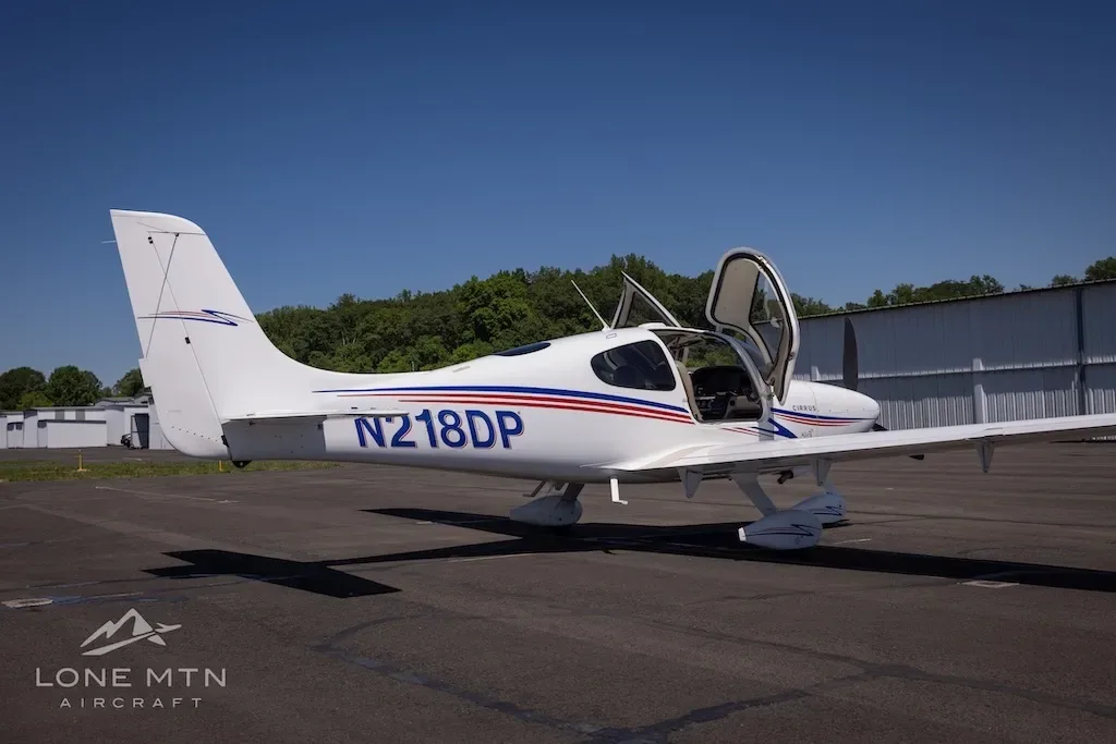 Avionics suite of a 2006 Cirrus SR22.