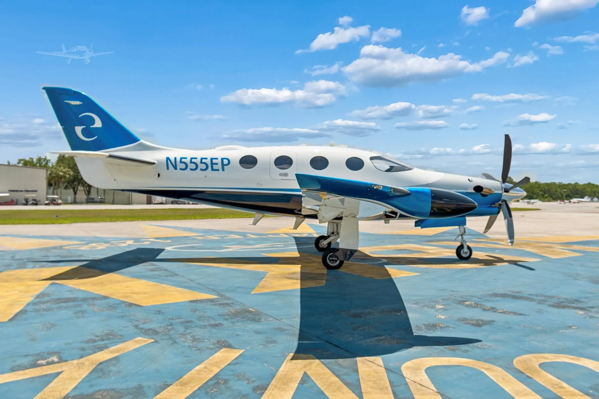Exterior view of a 2025 EPIC E1000 GX, N555EP.