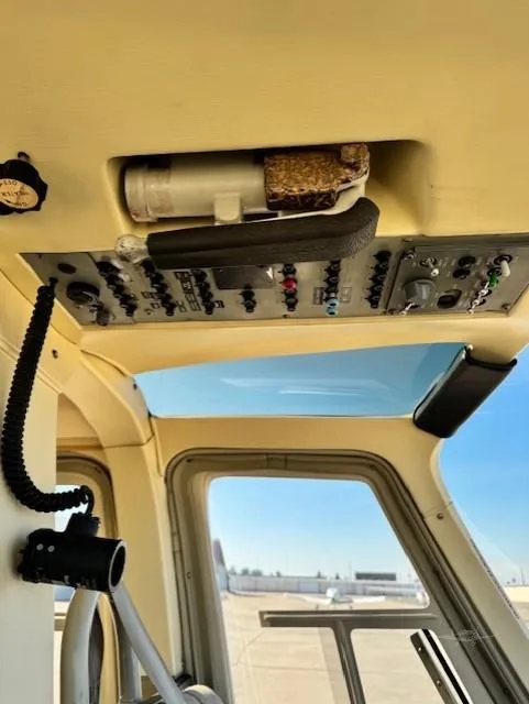 Avionics suite of a 1980 BELL 206B III.