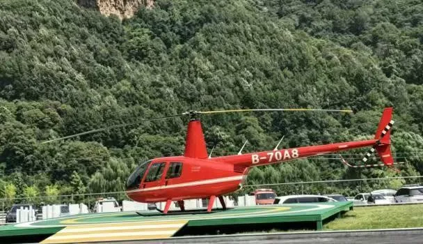 Exterior view of a 2022 ROBINSON R44 RAVEN II, B-70A8.