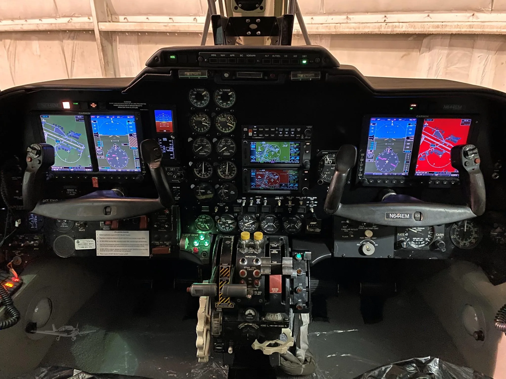 Cockpit and instrument panel of a 1980 MITSUBISHI MARQUISE.