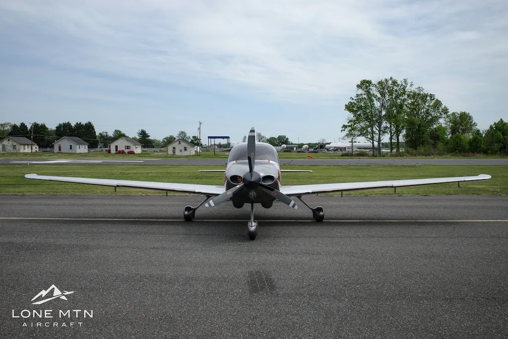Exterior view of a 2003 Cirrus SR22, N719LM.