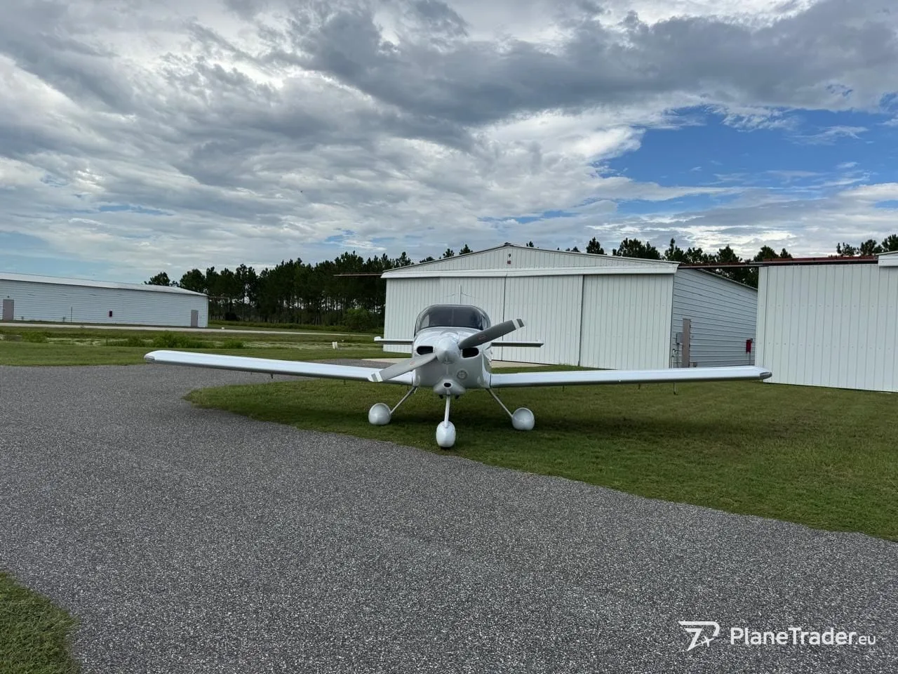 Exterior view of a 2025 Vans RV 10.