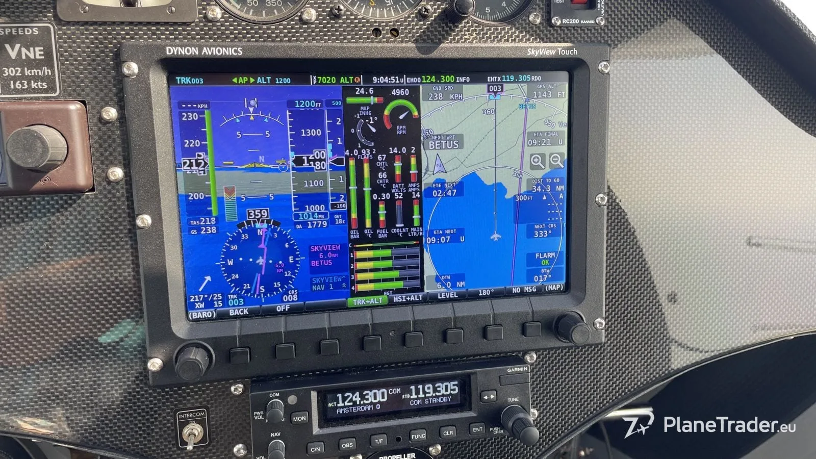 Avionics suite of a 2014 PIPISTREL VIRUS.