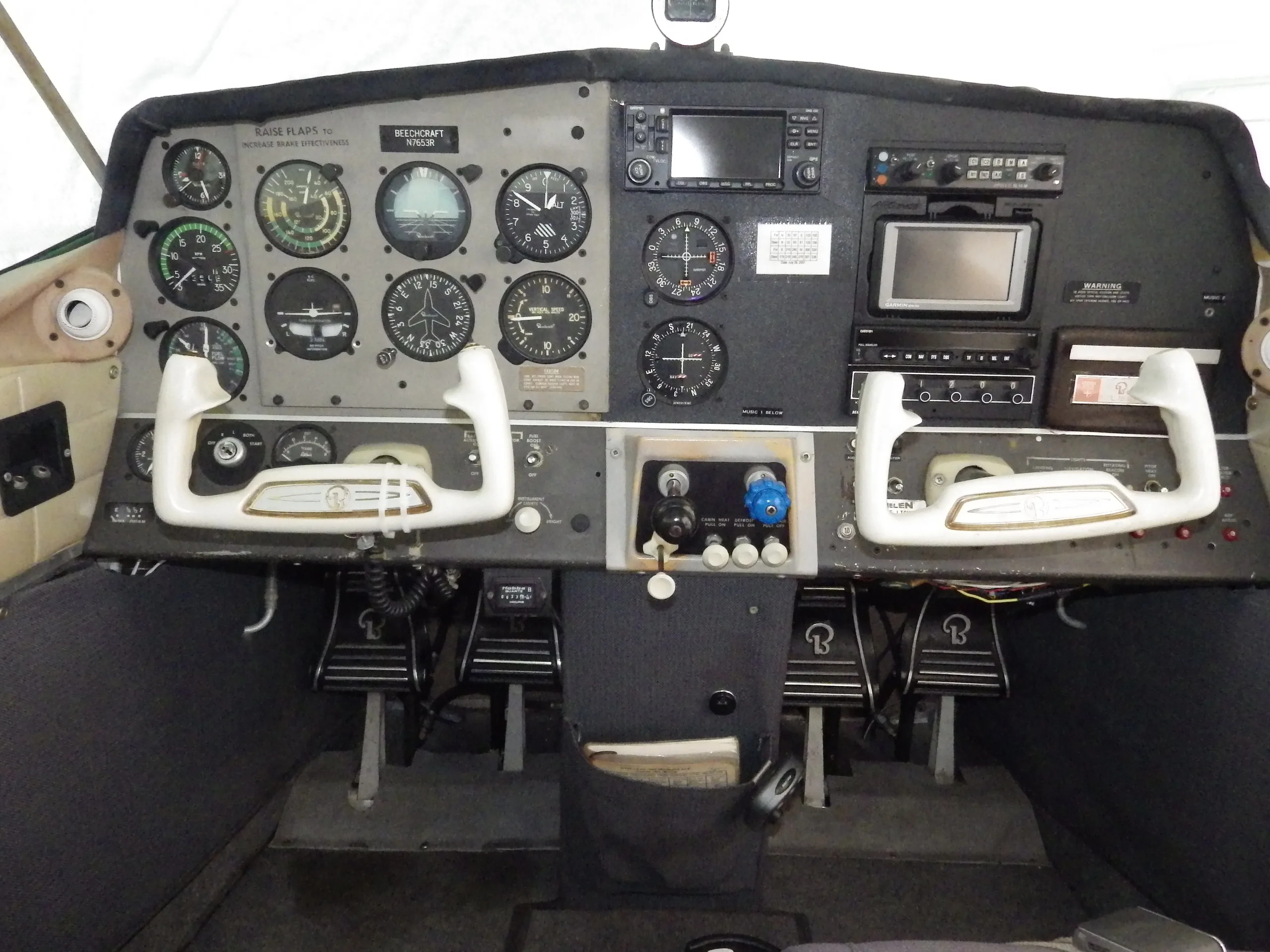 1969 Beechcraft A23-24