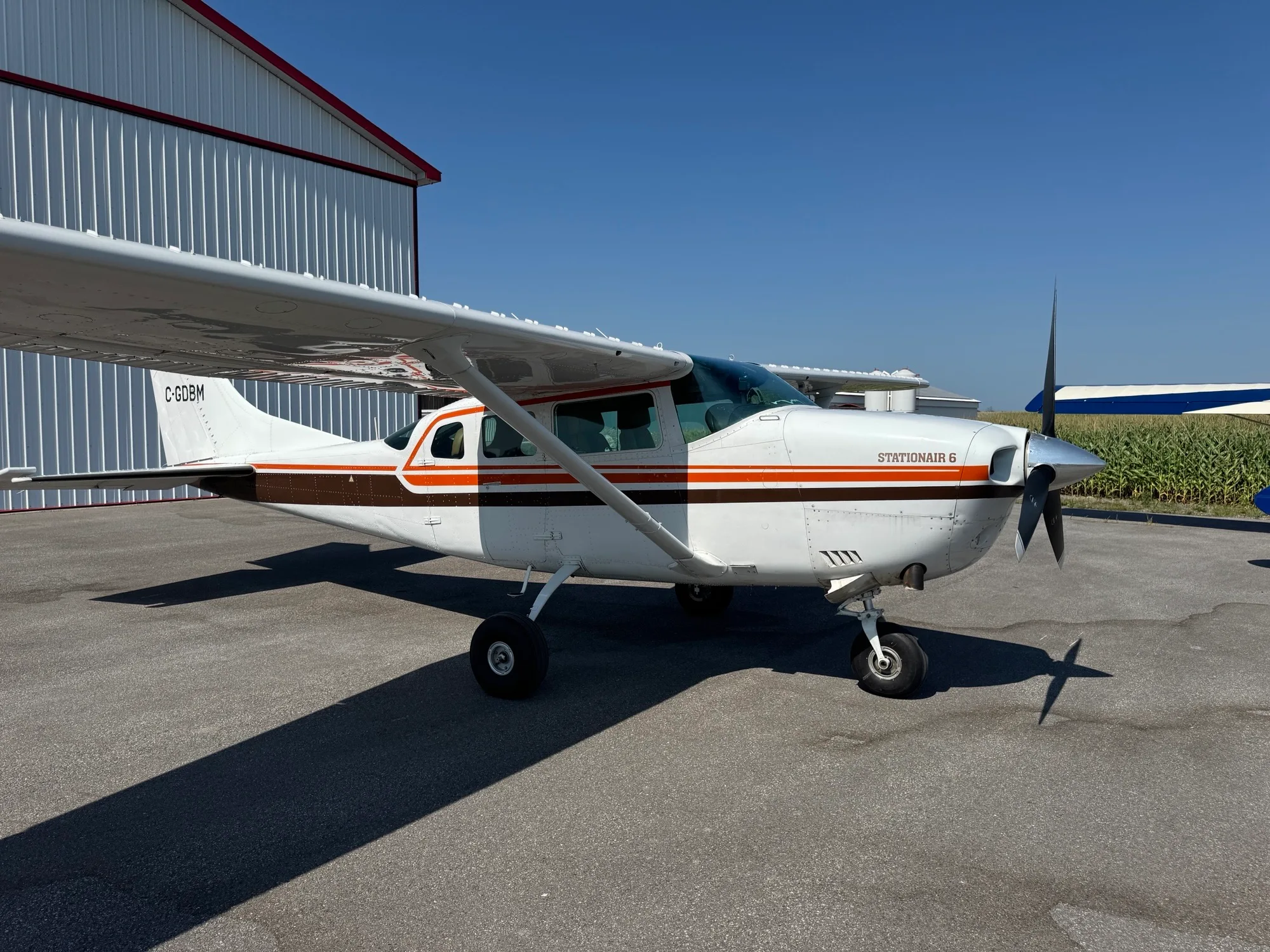Exterior view of a 1981 Cessna 206G TURBO - Canadian Aircraft Sales.