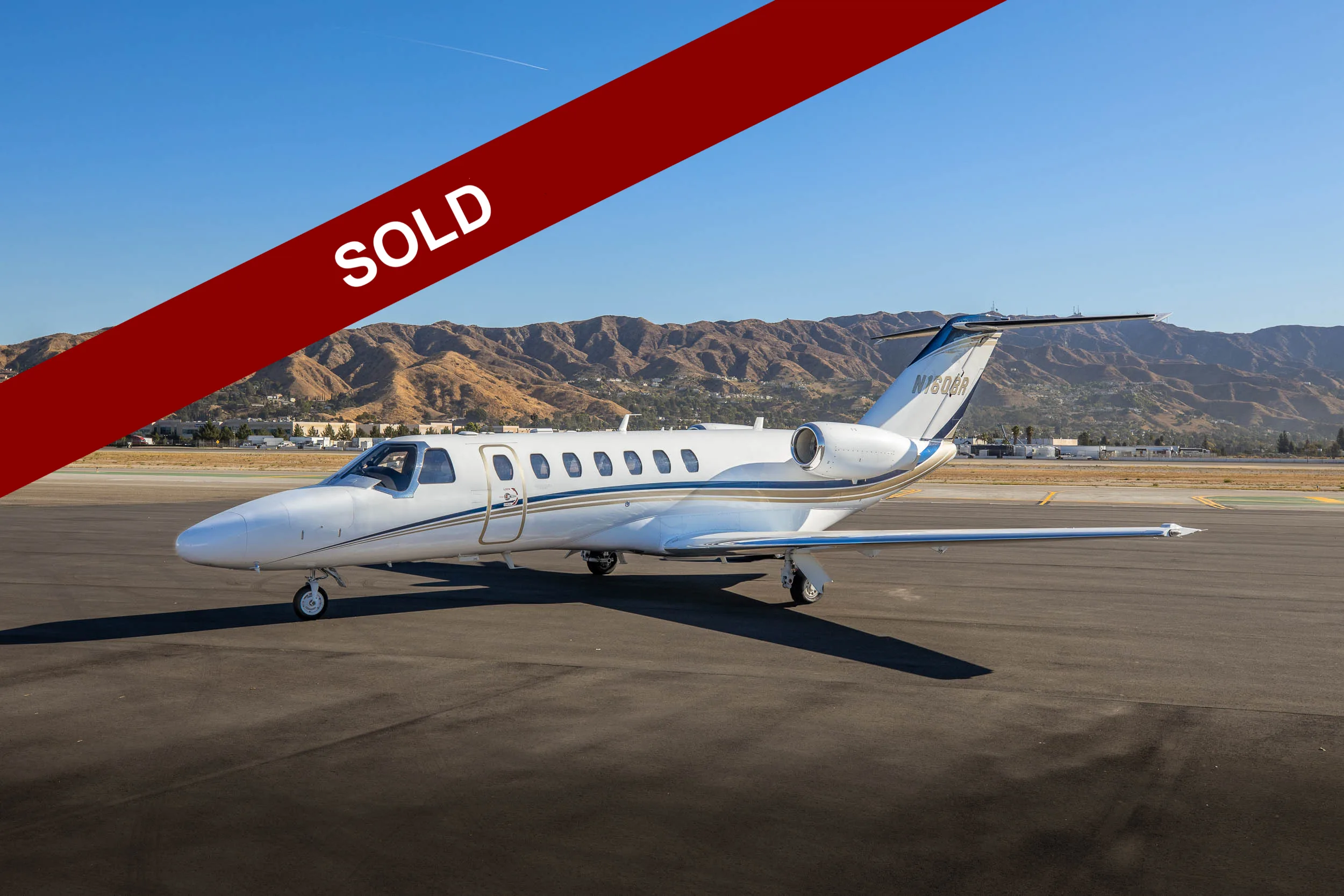 Exterior view of a 2014 Cessna, N160BR.