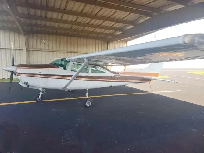 Exterior view of a 1980 Cessna TR182, N5091S.