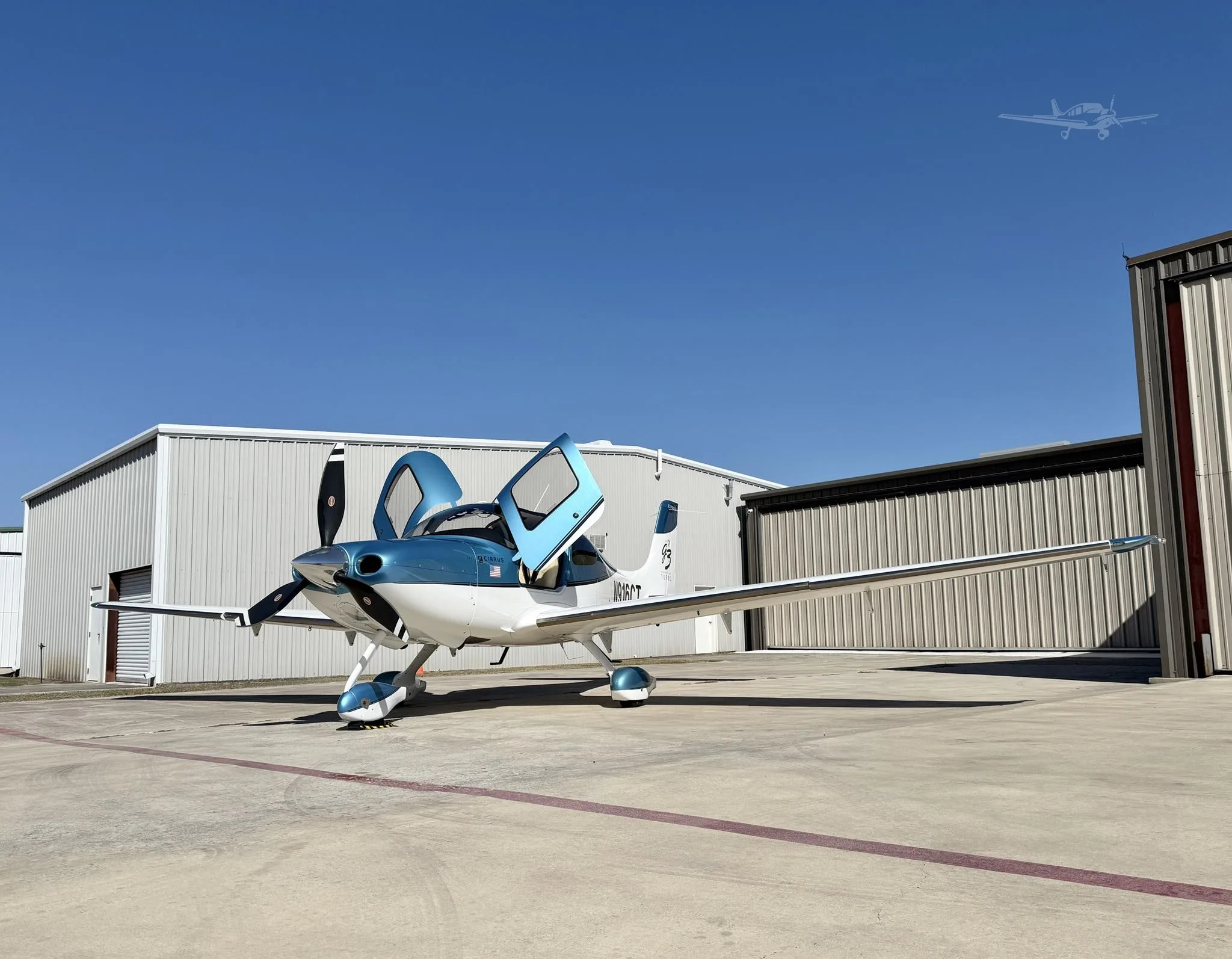 Exterior view of a 2008 CIRRUS SR22-G3 TURBO, N916CT.