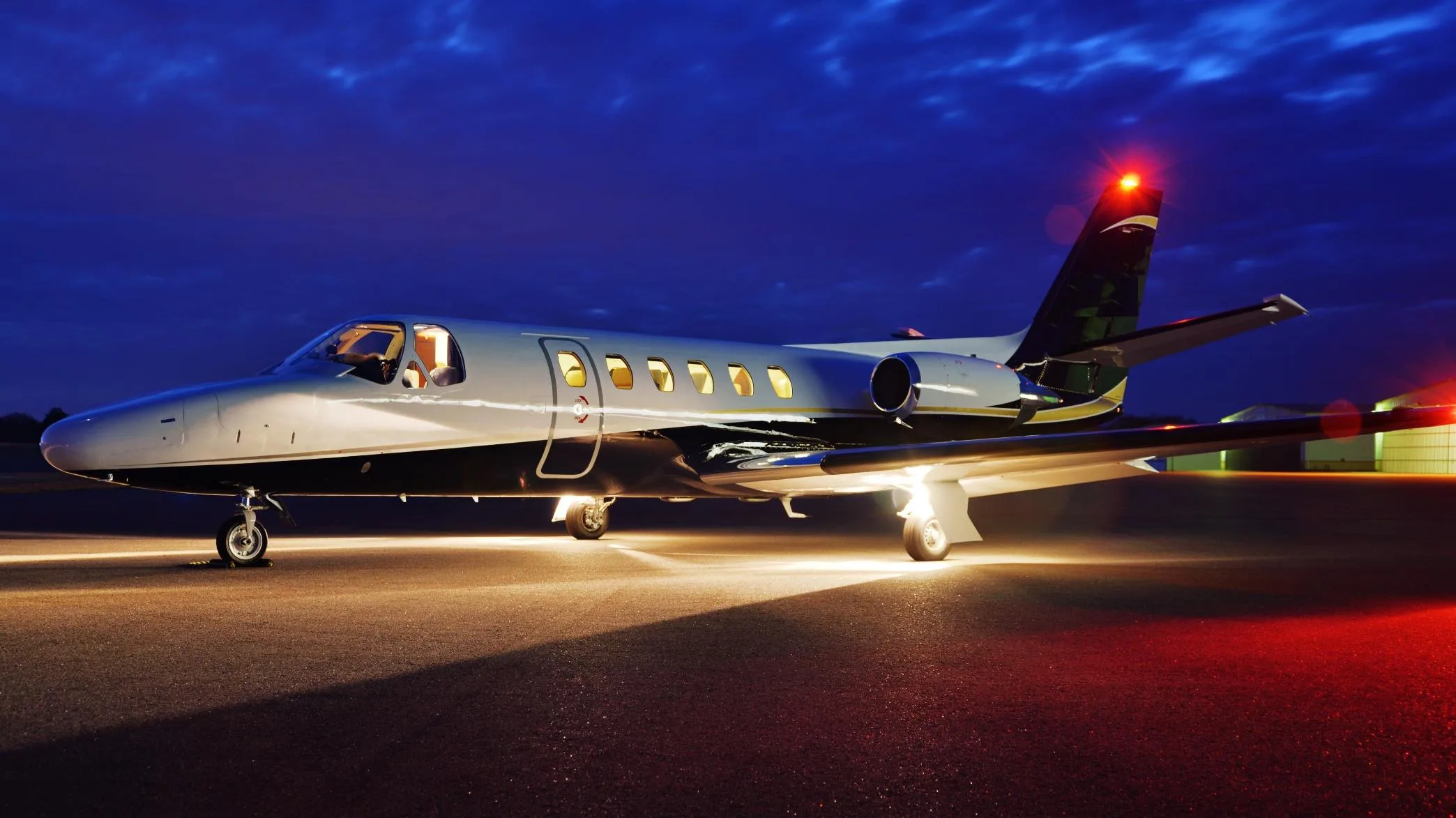 Exterior view of a 1982 Cessna Citation II 550-0432, N76AS.