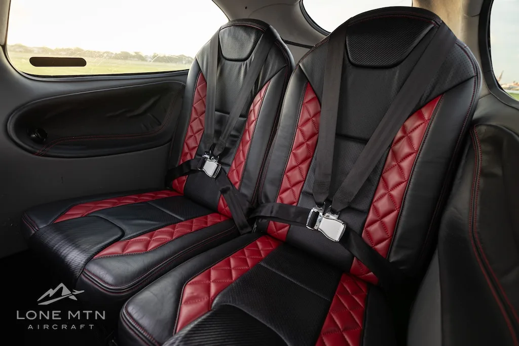Cabin interior of a 2008 Cirrus SR22 G3.