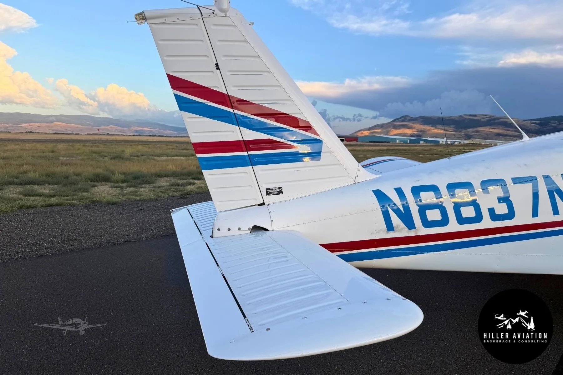 Cabin interior of a 1969 PIPER CHEROKEE 140.