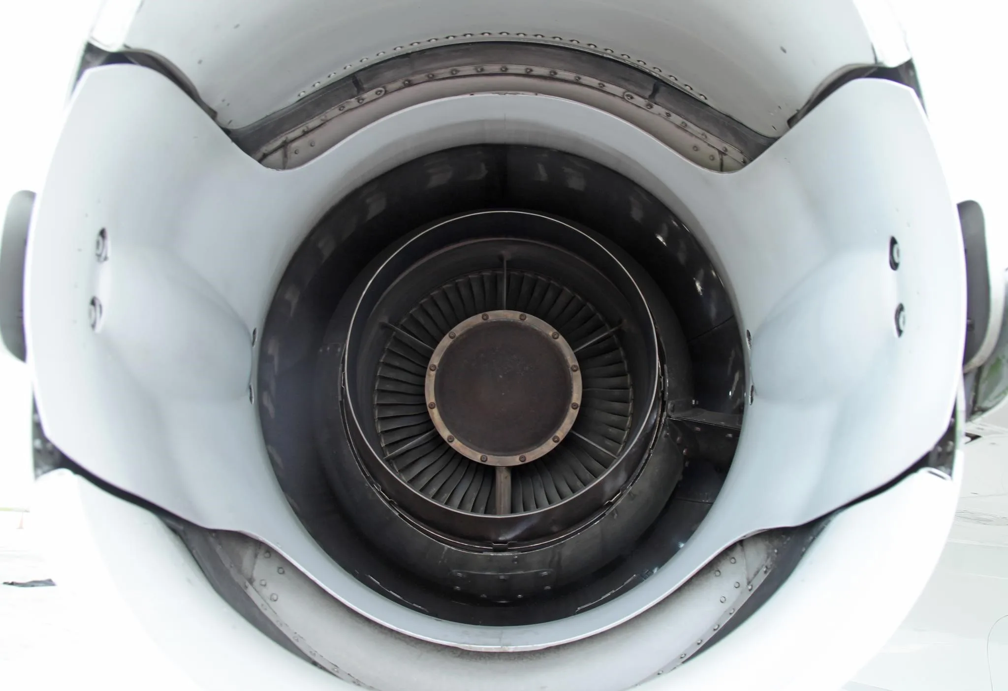 Engine detail of a 2000 LEARJET 45.