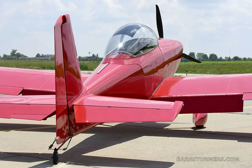 Exterior view of a 2016 Van'S RV-8.