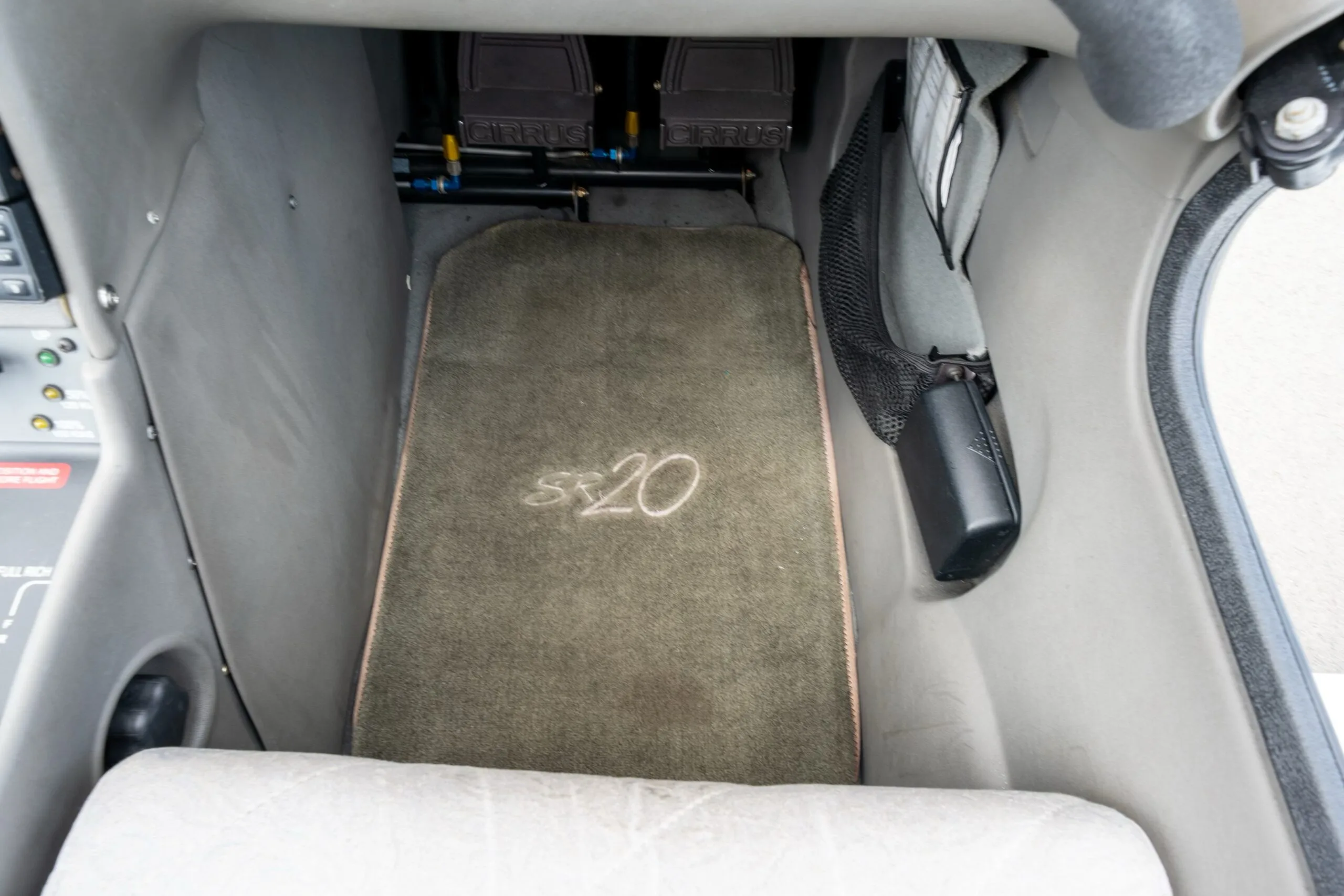 Cabin interior of a 2003 Cirrus SR20-G1.