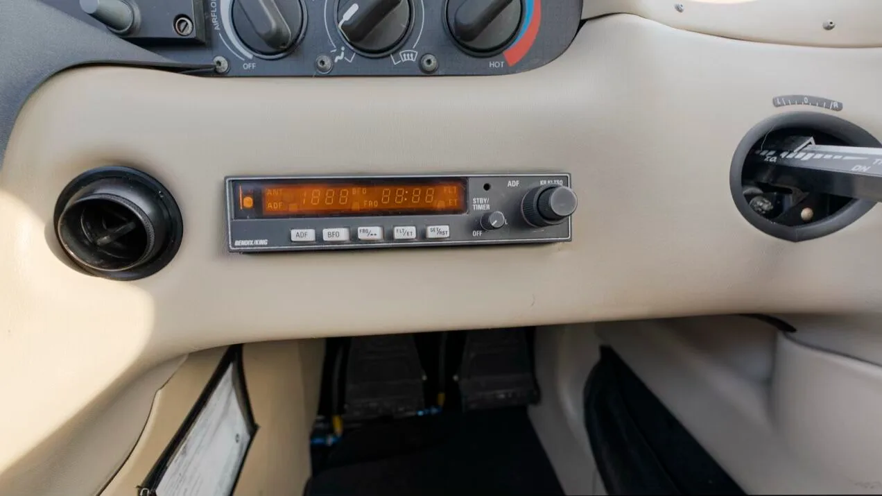 Avionics suite of a 2007 Cirrus SR20-G2.