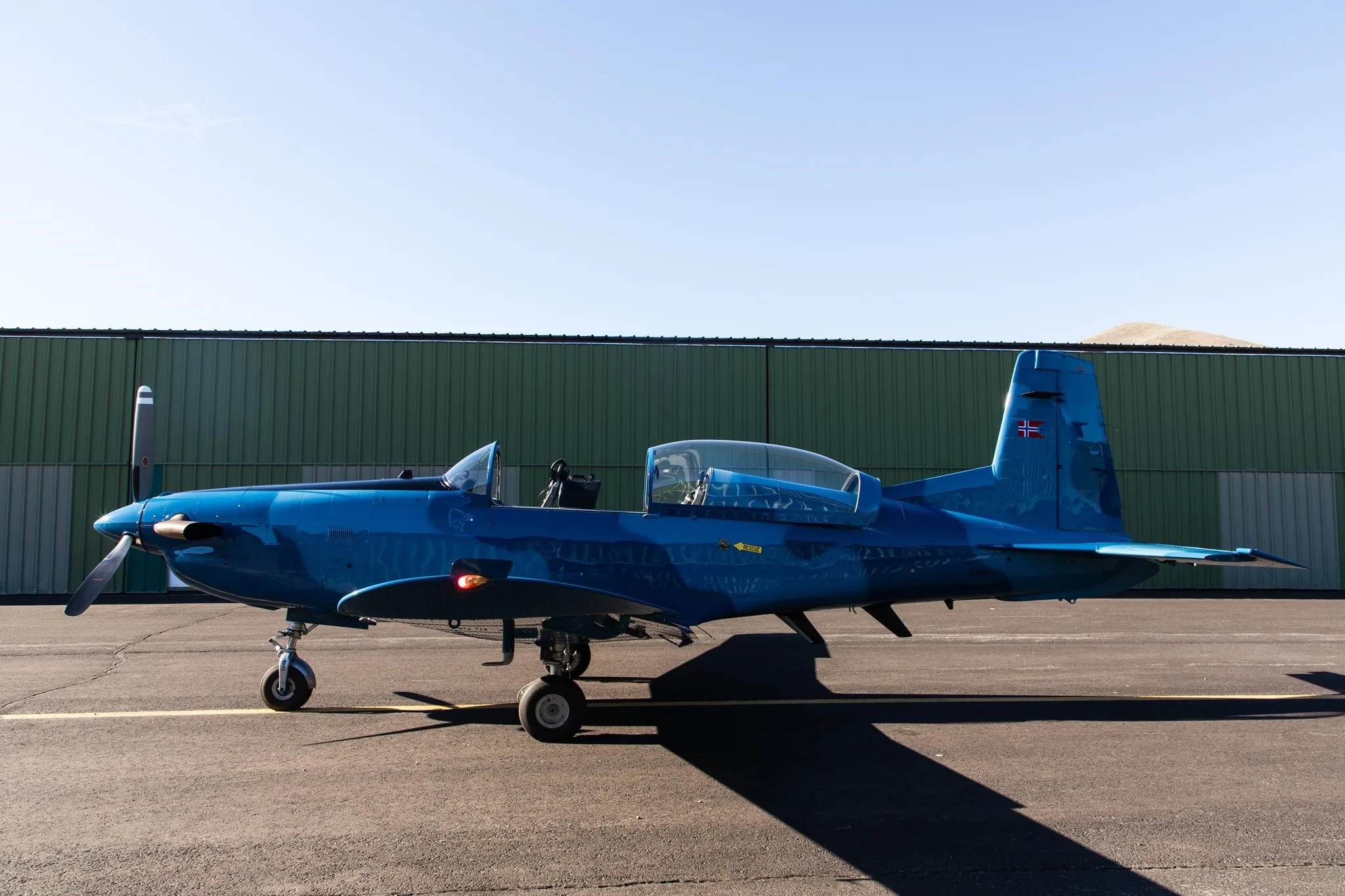 Exterior view of a 1985 PILATUS PC-7, N76XC.