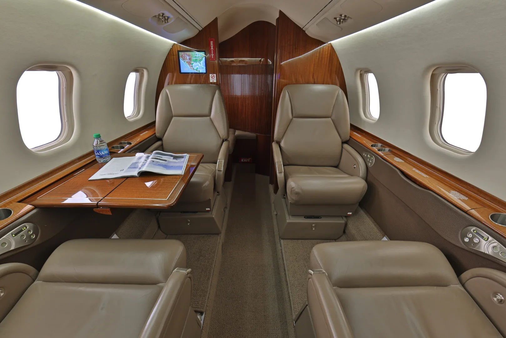 Cabin interior of a 2006 Learjet 60SE.