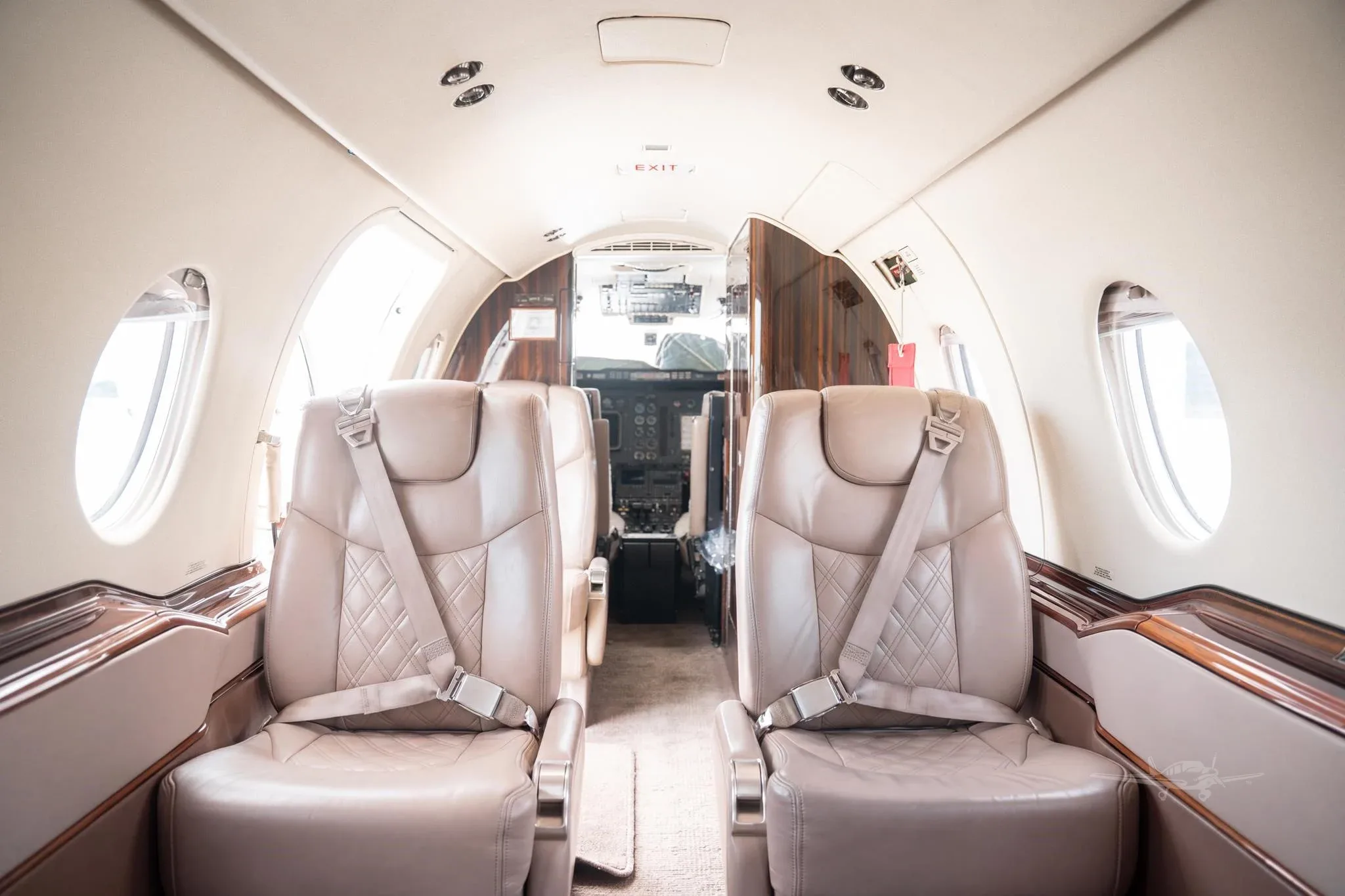 Cabin interior of a 2008 HAWKER 400XP.