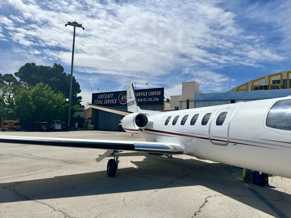 Cabin interior of a 1989 Cessna Citation II SN 550-0601.