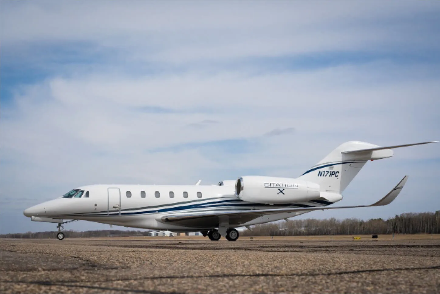 Exterior view of a Cessna Citation X • SN: 281.