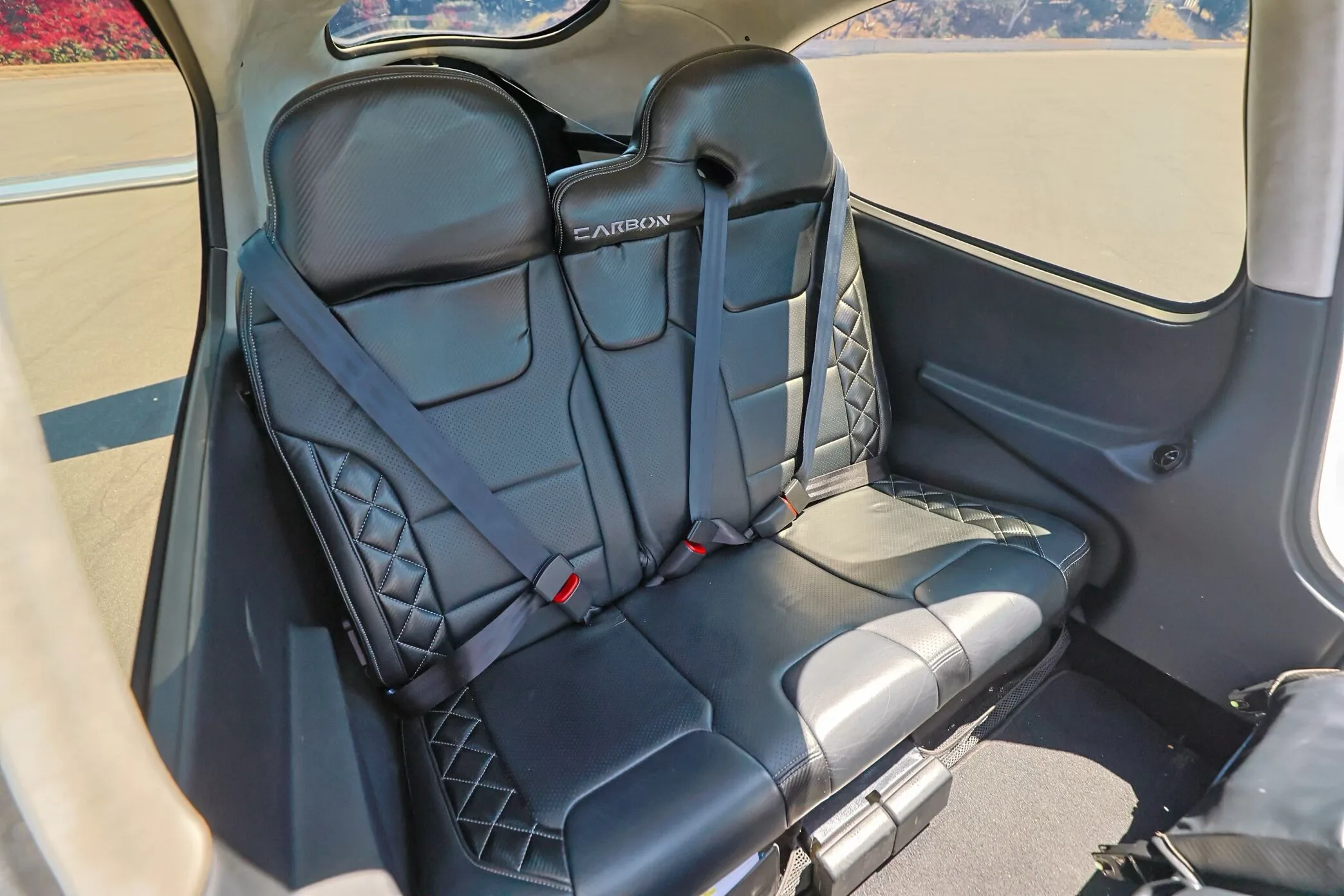 Cabin interior of a 2015 Cirrus SR22-G5 TURBO.