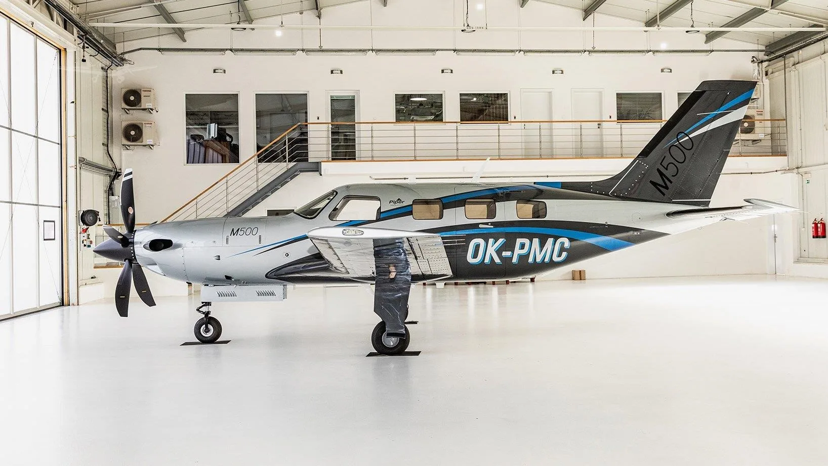 Exterior view of a 2025 PIPER M500, OK-PMC.