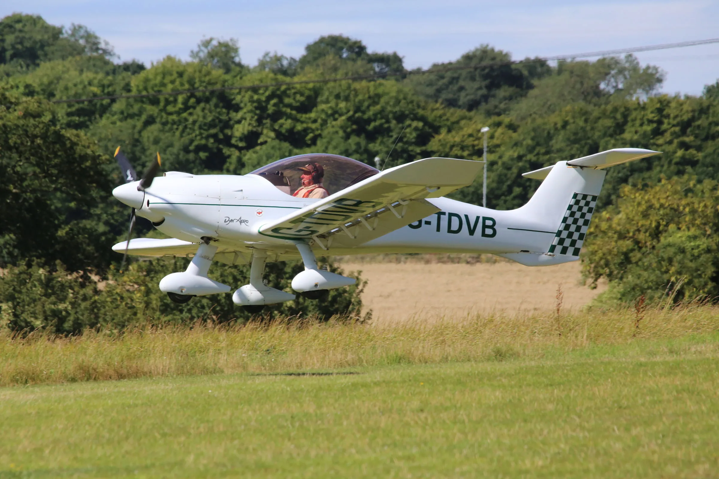 Marketing image of a 2004 Dyn'Aero MCR-01.