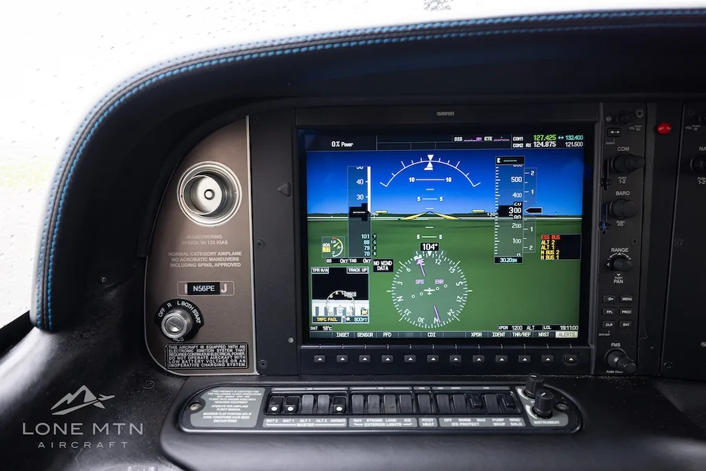 Avionics suite of a 2010 Cirrus SR22 G3 GTS.