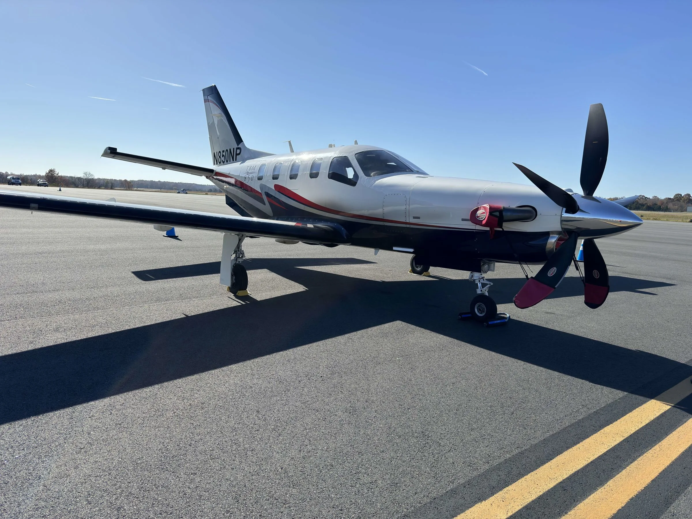 Exterior view of a 2007 Socata TBM 850.