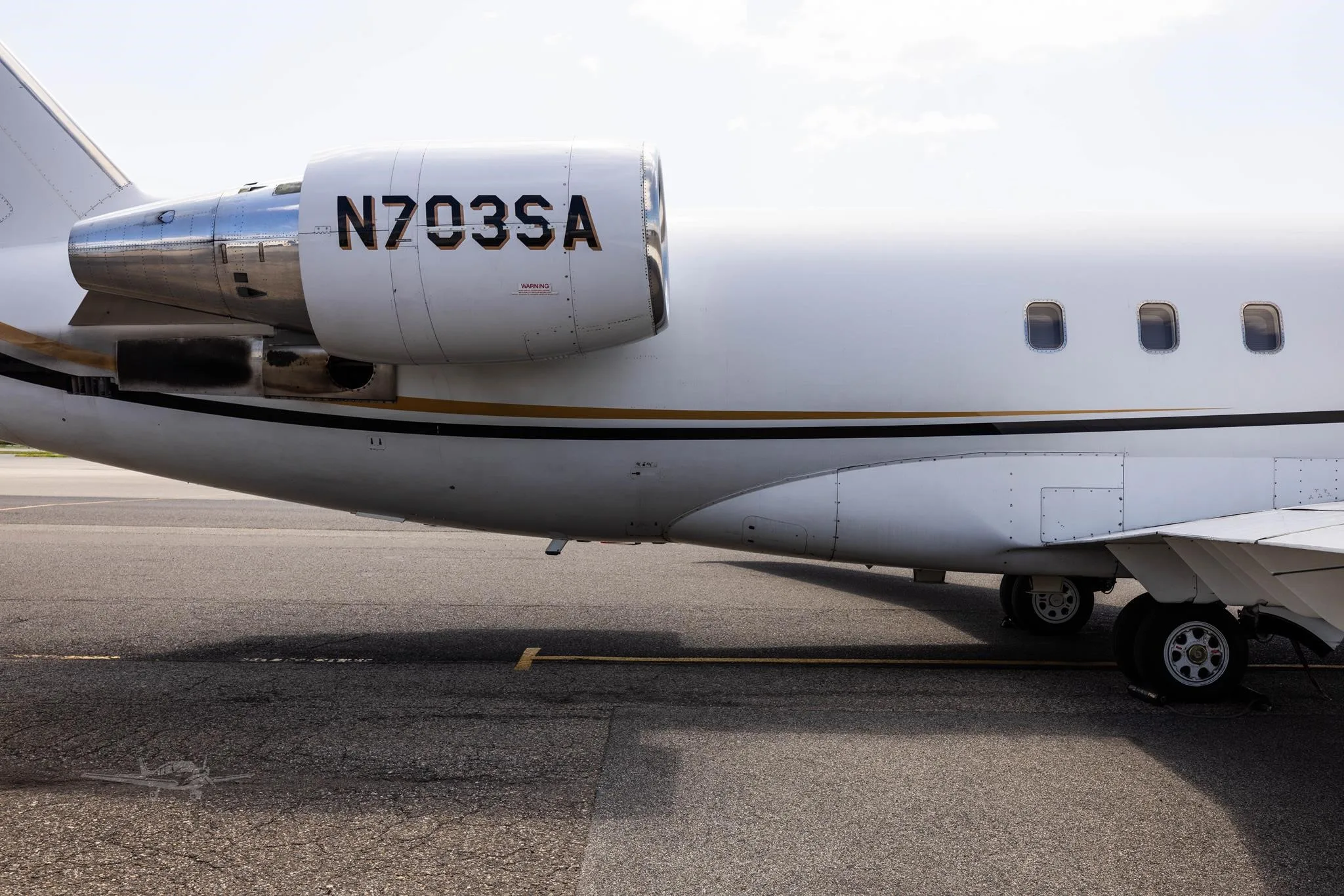 Exterior view of a 2003 BOMBARDIER CHALLENGER 850, N703SA.