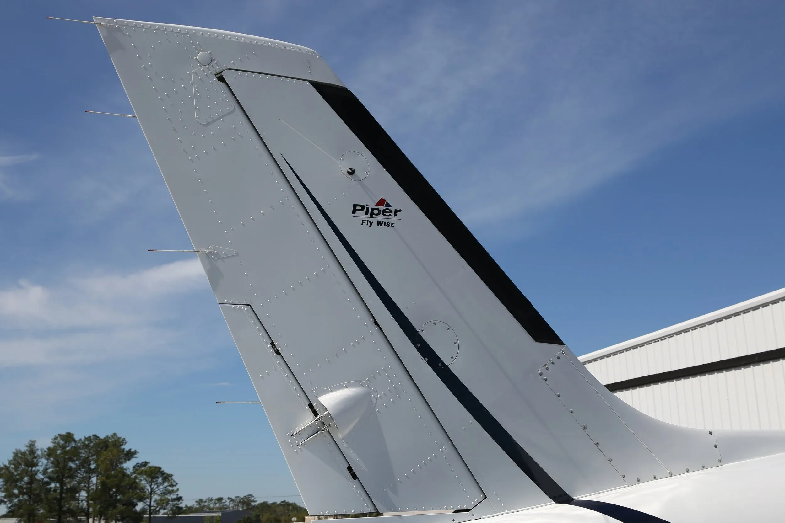 Exterior view of a 2008 Piper MERIDIAN PA-46-500TP.