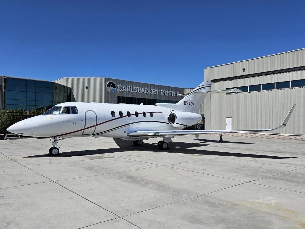 Exterior view of a 2005 HAWKER 800XP, N540K.