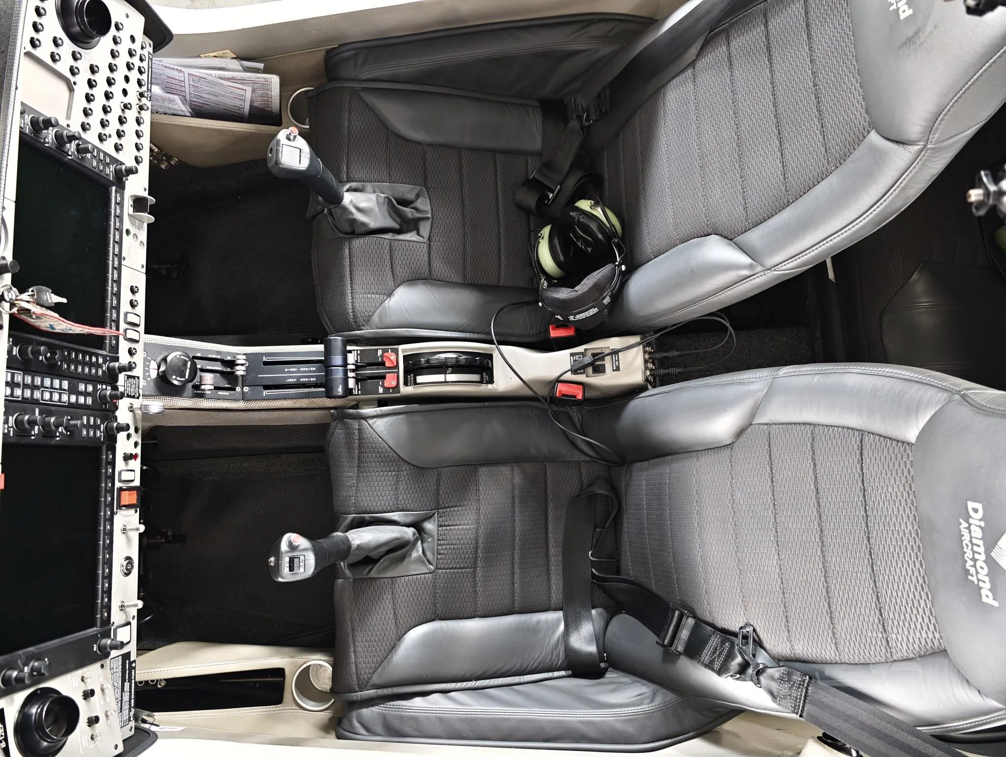B-1234 - 2015 Diamond DA40 D