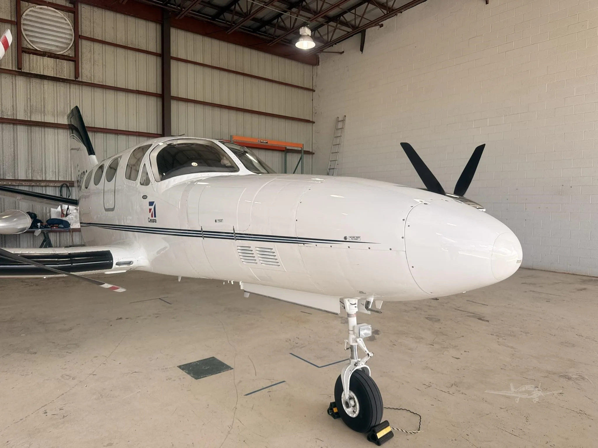 Exterior view of a 1981 CESSNA CONQUEST I, N585PA.