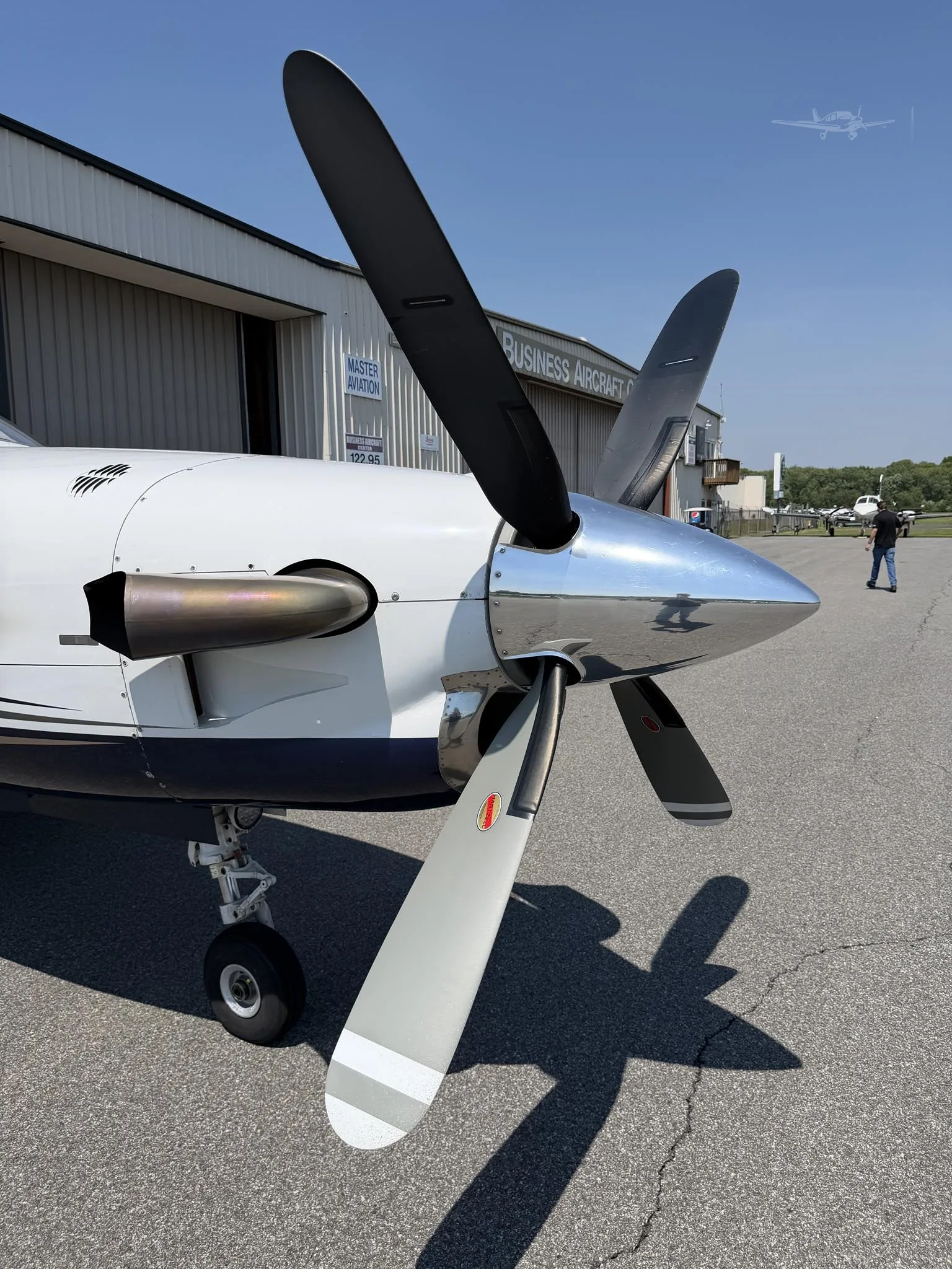 Exterior view of a 2000 DAHER TBM 700B, N4920Y.