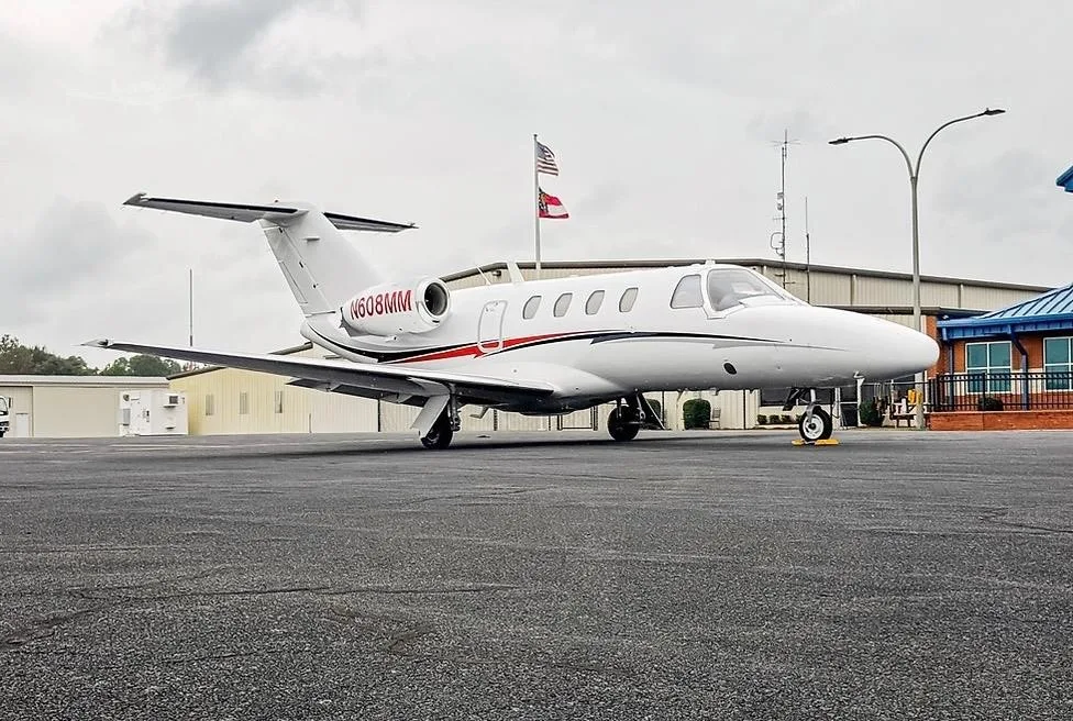 Exterior view of a 1995 CESSNA CITATION JET, N608MM.