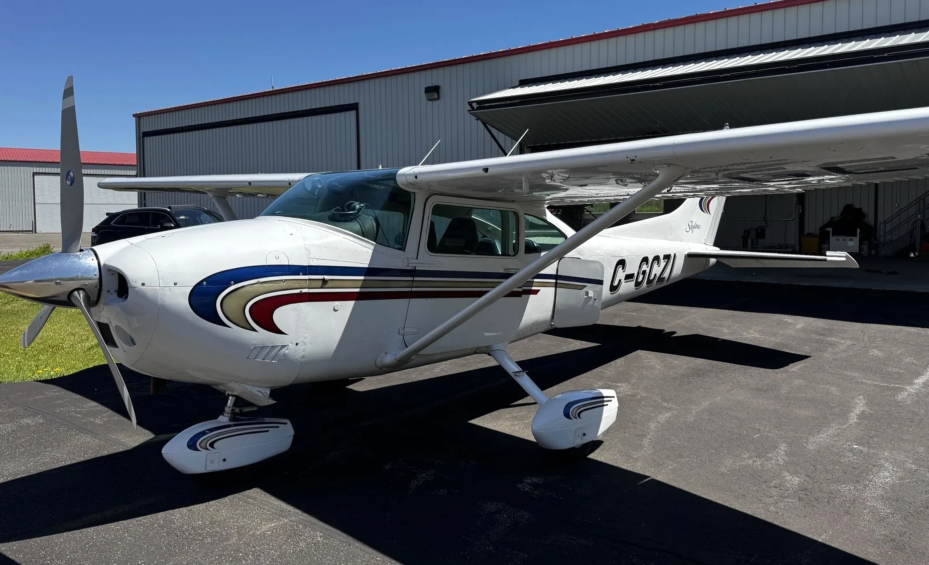 Exterior view of a 1975 Cessna 182.