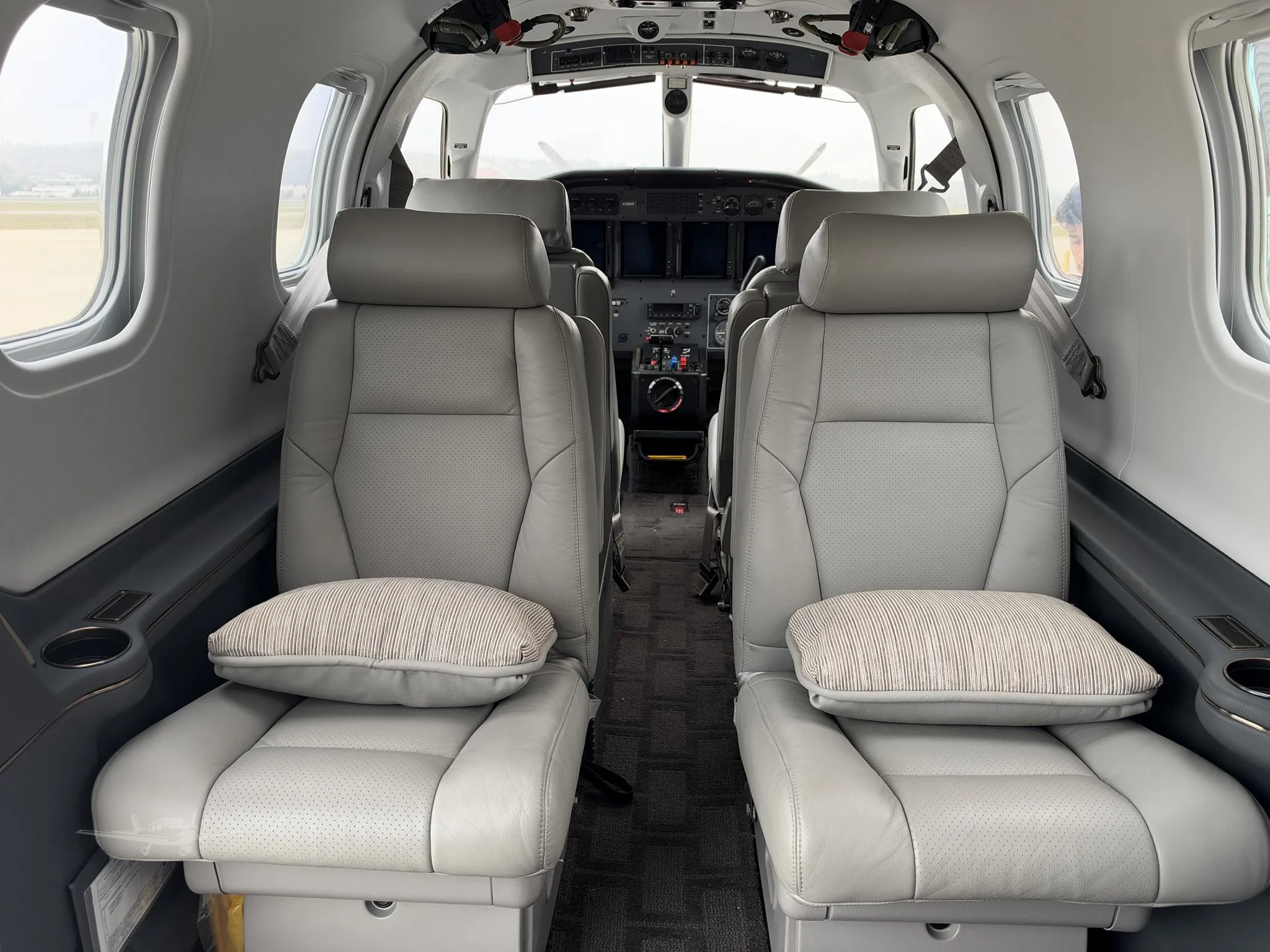 Cabin interior of a 2000 DAHER TBM 700B.